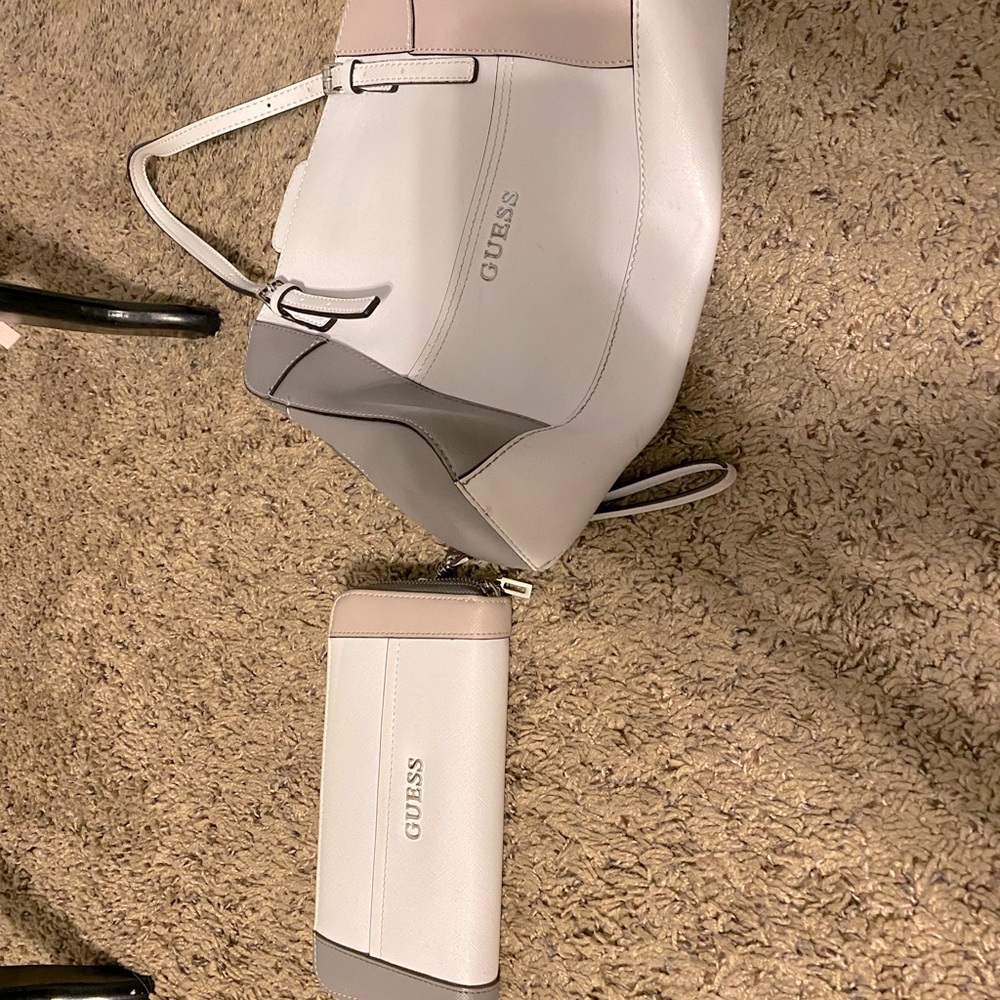 Guess Colorblock Matching Wallet And Purse - image 1